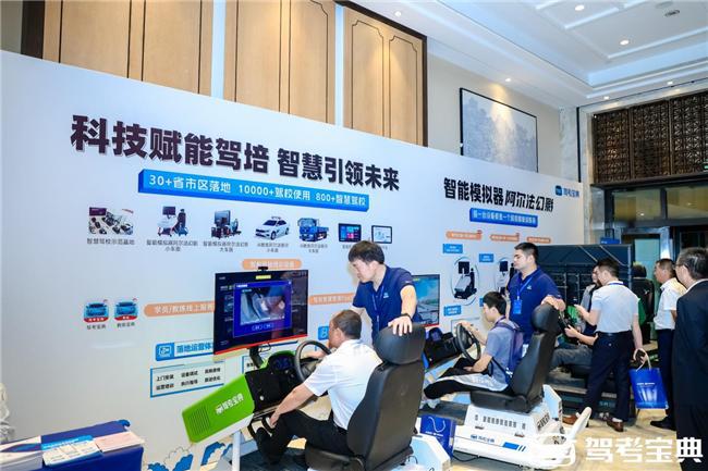 重庆市分众小额贷款公司人工客服电话号码